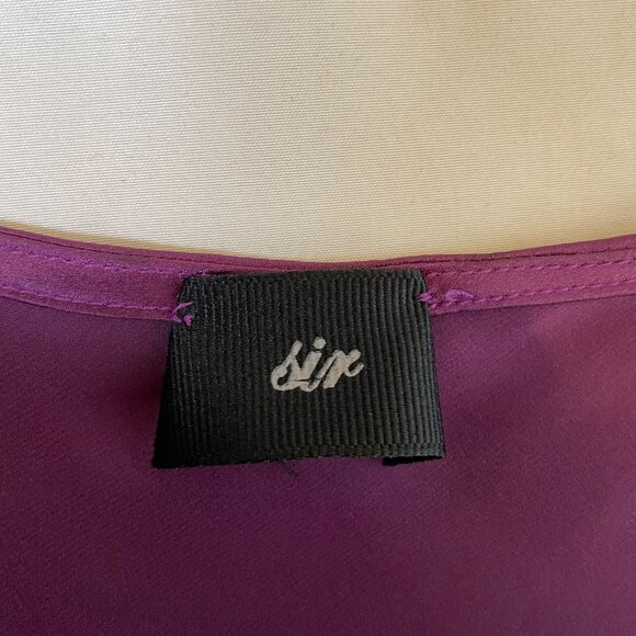 Pretty Satin Blouse Size S Sleeveless Purple Plum Rosettes Scoop Neckline - Picture 6 of 6